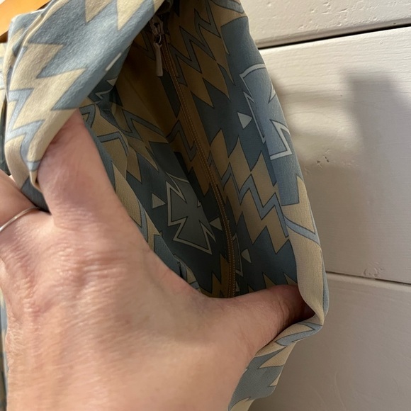 📍🩵 Alfred Sung 100% Silk Pleated Midi Skirt – Size 8 - Picture 7 of 10